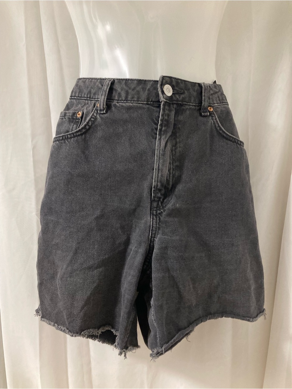 Divided Black Denim Cutoff Shorts High Rise Raw Hem Size 10 Y2K
